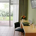 Otel Seminarhotel In Der Manfred-sauer-stiftung Lobbach