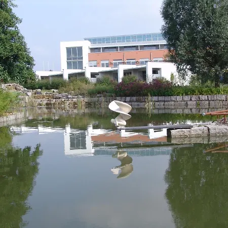 Seminarhotel In Der Manfred-sauer-stiftung 3*