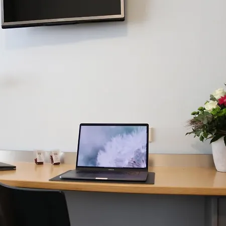 호텔 Seminarhotel In Der Manfred-sauer-stiftung Lobbach