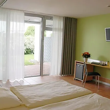 Seminarhotel In Der Manfred-sauer-stiftung 3* Lobbach