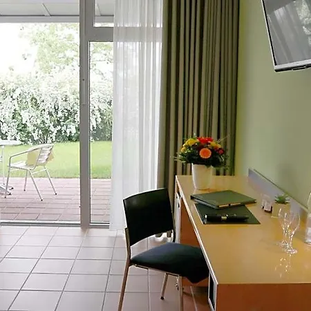 Seminarhotel In Der Manfred-sauer-stiftung 3* Lobbach