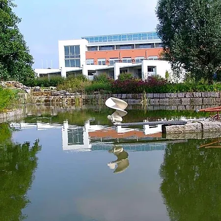 Seminarhotel In Der Manfred-sauer-stiftung 3*