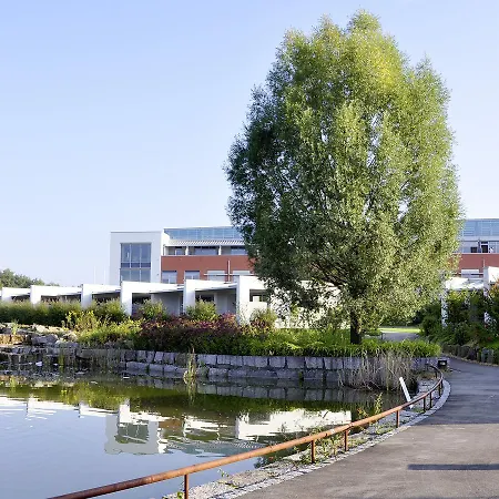 酒店 曼弗雷德 - 绍尔基金会研讨会酒店 Lobbach