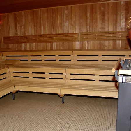 曼弗雷德 - 绍尔基金会研讨会酒店