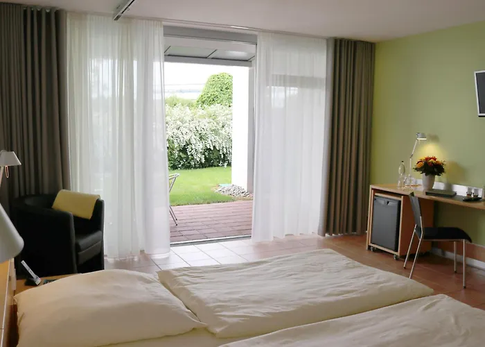 Seminarhotel In Der Manfred-sauer-stiftung Lobbach