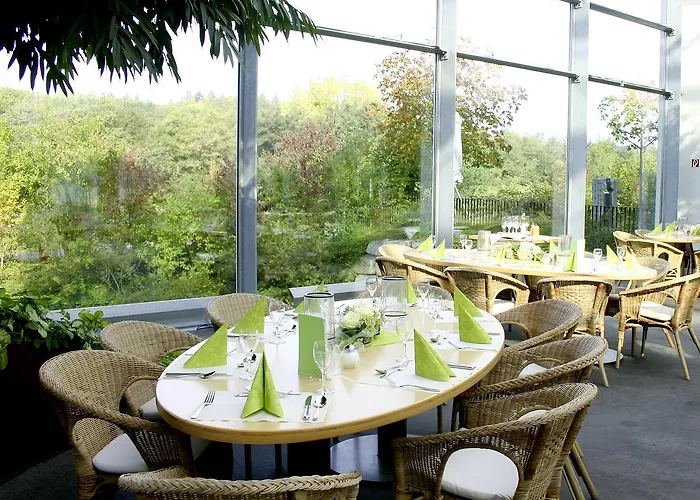 Seminarhotel In Der Manfred-sauer-stiftung Ξενοδοχείο Lobbach